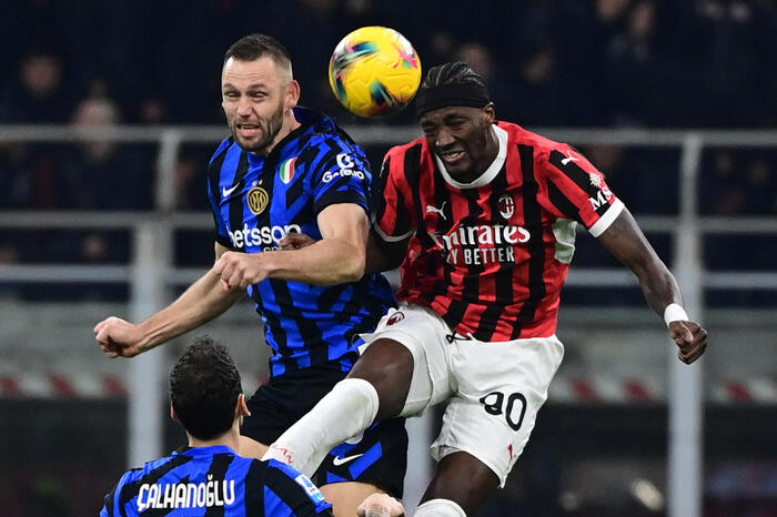 Serie A: Il Milan frena l'Inter nel derby show, finisce 1-1 CRONACA e FOTO