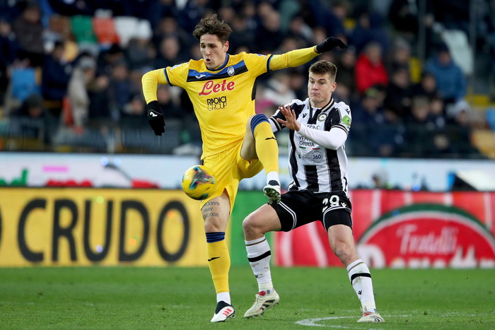 Soccer: Italy winger Zaniolo joins Fiorentina on loan