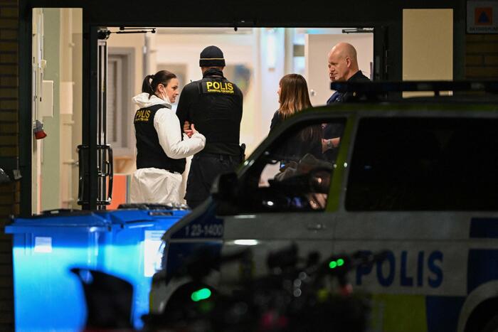 Polizia: 'A Örebro 11 morti incluso l'aggressore'