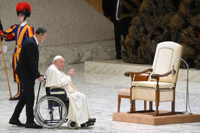 Pope still with bronchitis, audiences at Santa Marta