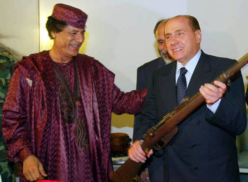 Incontro tra Berlusconi e Gheddafi nel 2002