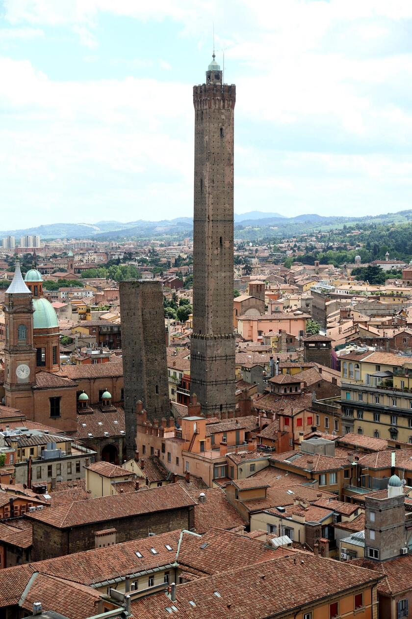 Borgonzoni, Governo In Campo Per Salvare La Torre Di Bologna ...