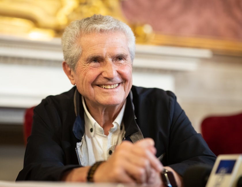 Il sindaco Virginio Merola riceve il regista francese Claude Lelouch