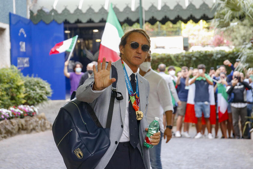 Roberto Mancini all 'arrivo a Roma dopo la vittoria dell 'Europeo. 12 luglio 2021 - RIPRODUZIONE RISERVATA
