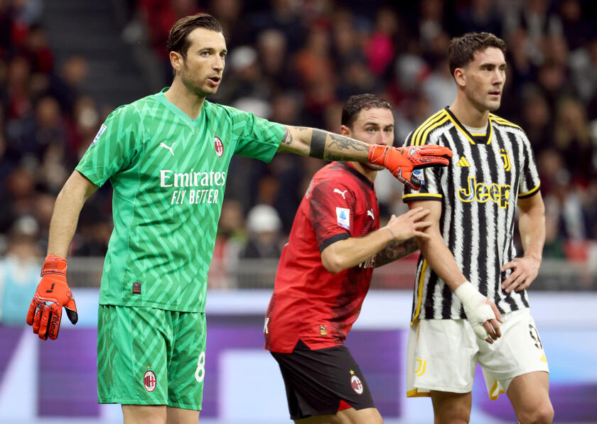 Soccer; serie A: Ac Milan vs Juventus - RIPRODUZIONE RISERVATA