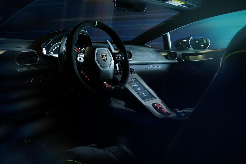 Lamborghini Huracan STO SC 10/mo Anniversario - RIPRODUZIONE RISERVATA