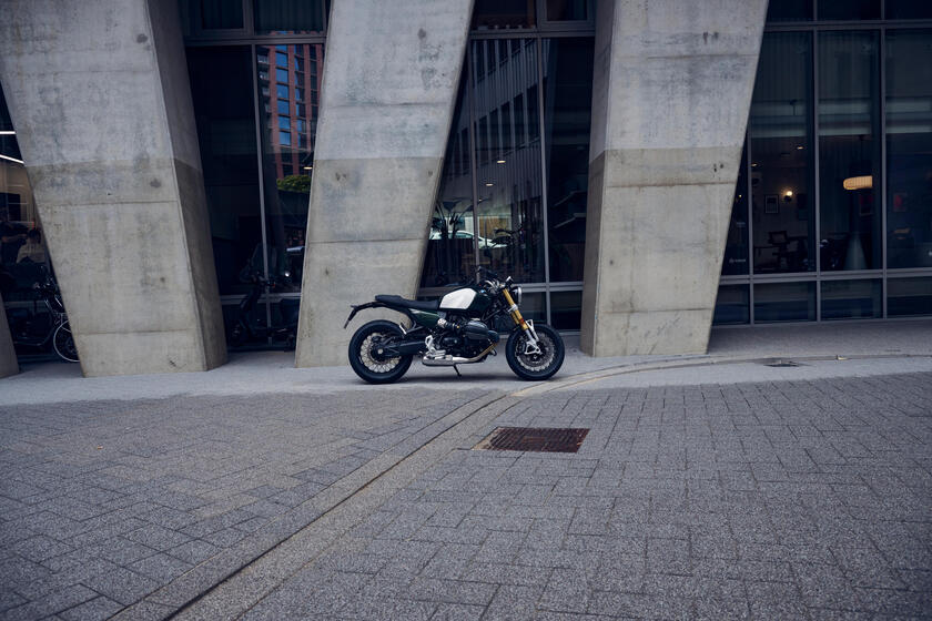 Bmw R12 e R12 NineT © ANSA/Bmw Motorrad