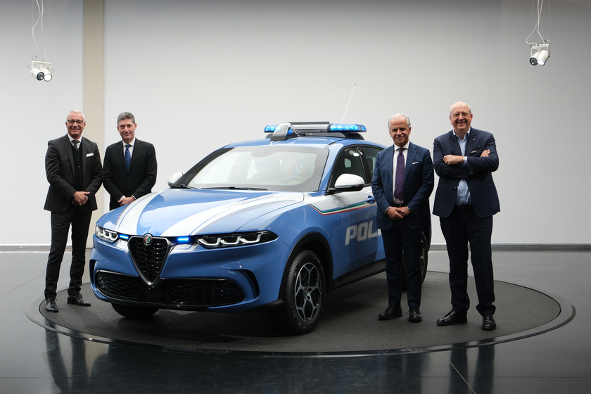 Alfa Romeo Tonale, la nuova Pantera della Polizia - RIPRODUZIONE RISERVATA