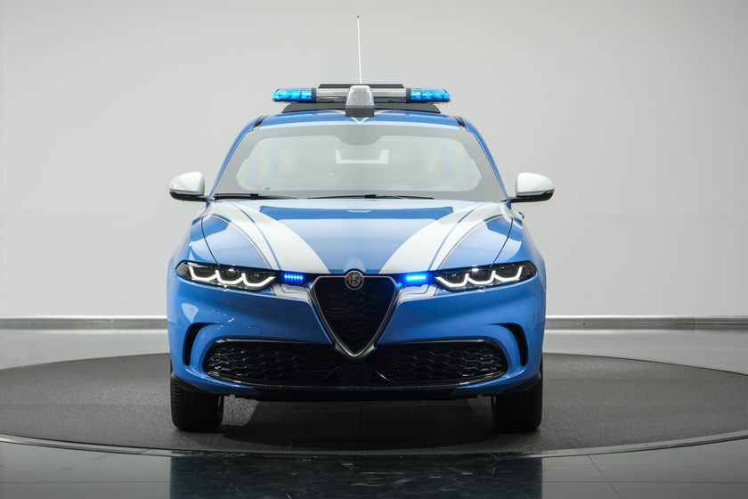 Alfa Romeo Tonale, la nuova Pantera della Polizia - RIPRODUZIONE RISERVATA