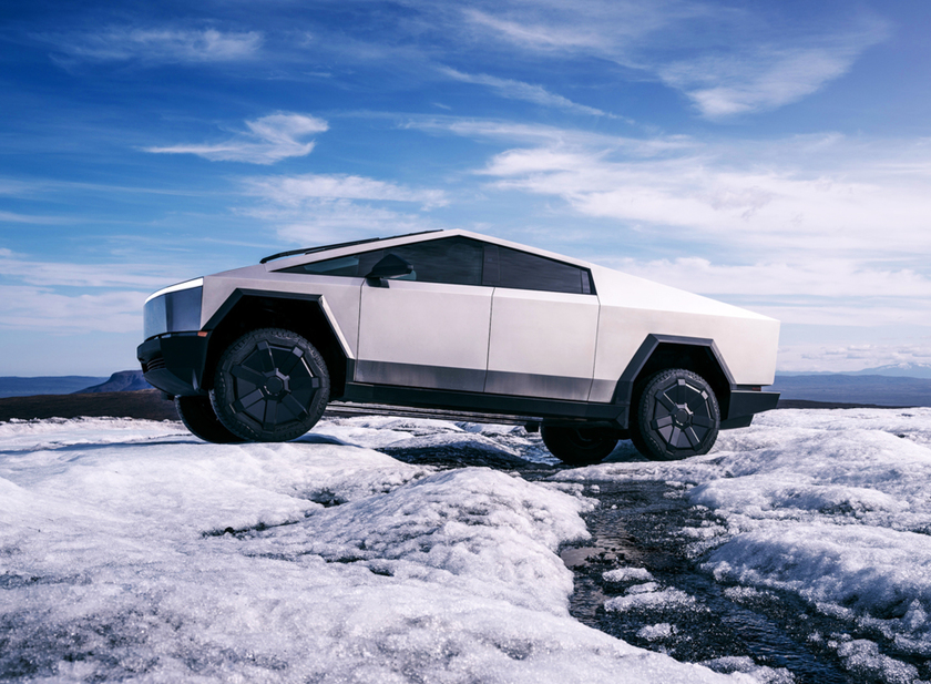 Tesla Cybertruck, in Texas prime consegne a dieci clienti - RIPRODUZIONE RISERVATA