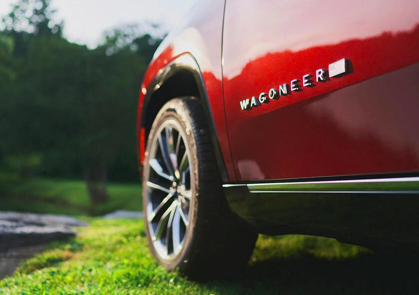 Wagoneer by Jeep 2024, le novità sono sotto il cofano - RIPRODUZIONE RISERVATA