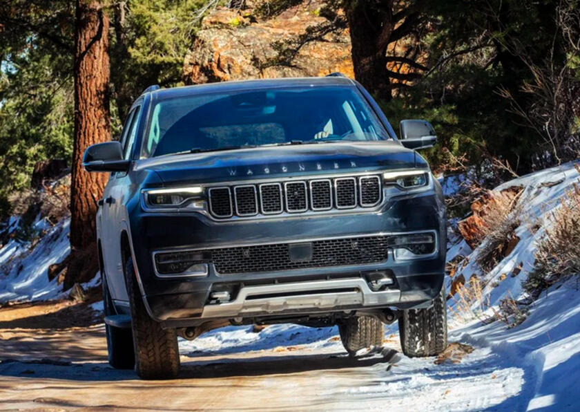 Wagoneer by Jeep 2024, le novità sono sotto il cofano - RIPRODUZIONE RISERVATA