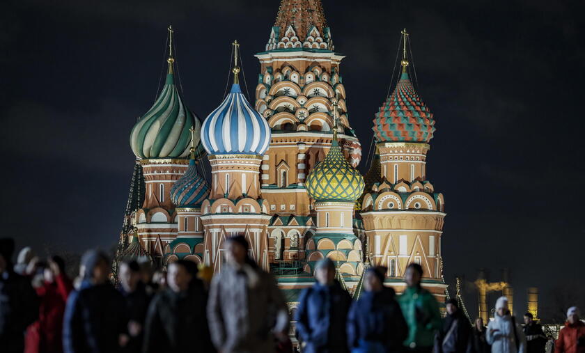 Earth Hour in Moscow © ANSA/EPA