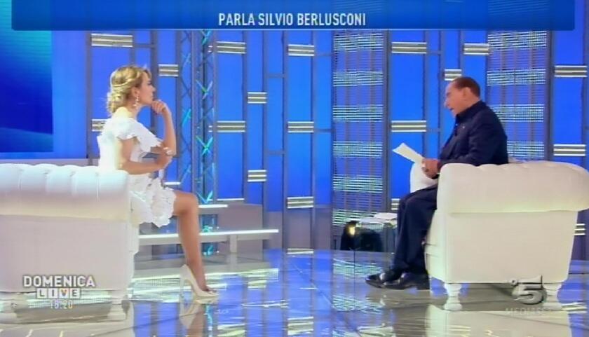 Il presidente di Forza Italia, Silvio Berlusconi, ospite della trasmissione condotta da Barbara D'Urso 'Domenica Live' in onda su Canale 5, Roma, 25 febbraio 2018