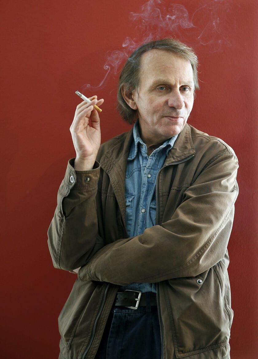 Michel Huellebecqu - Qualche mese delle mia vita - La nave di Teseo 2023 -  Semi d'inchiostro