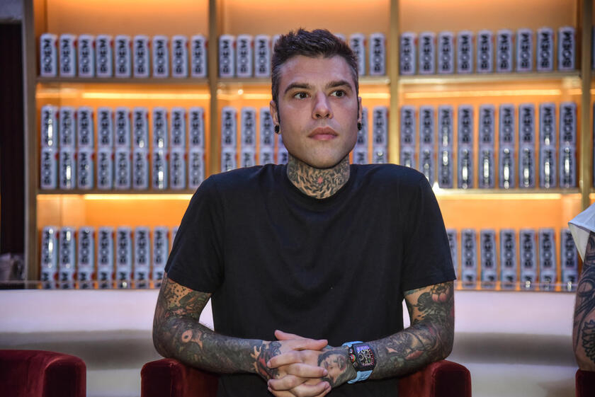 Fedez e Lazza lanciano il seltzer ÂBoemÂ - RIPRODUZIONE RISERVATA