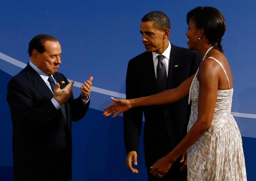 Berlusconi con i coniugi Obama al G20 © ANSA/EPA