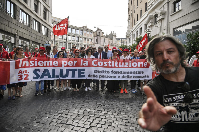 Al via la manifestazione Cgil e associazioni per salute e sanit� - RIPRODUZIONE RISERVATA