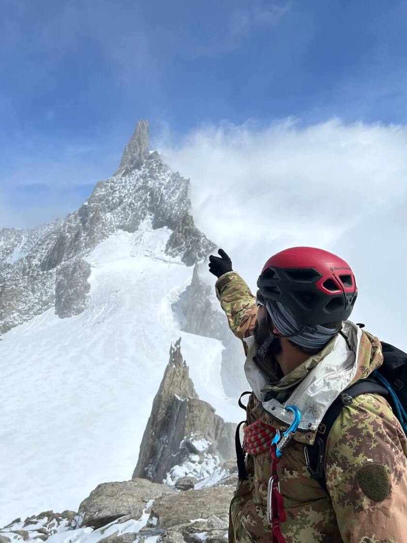 La Brigata Julia tra i ghiacciai del Monte Bianco - RIPRODUZIONE RISERVATA