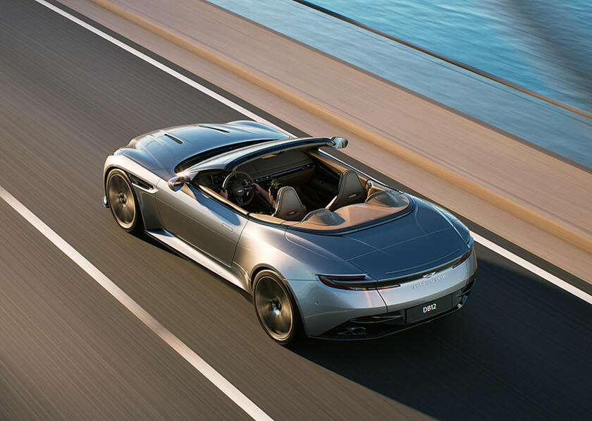 Aston Martin DB12 Volante - RIPRODUZIONE RISERVATA