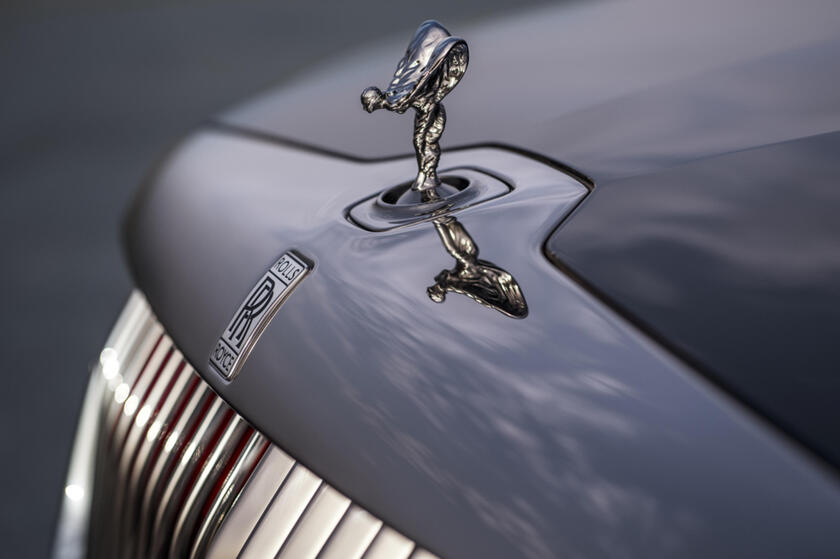 Rose Noire, Rolls-Royce Droptail ispirata alla Black Baccara © ANSA/Rolls-Royce