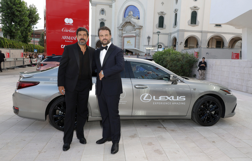 Lexus al Festival del Cinema di Venezia, red carpet della prima giornata © ANSA/Lexus/Getty Images