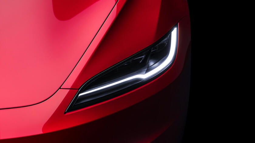 Tesla Model 3 - RIPRODUZIONE RISERVATA