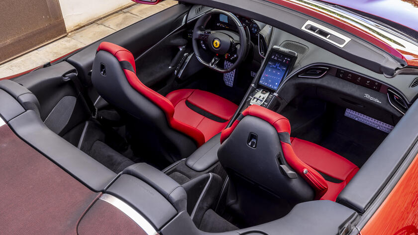 Ferrari Roma Spider - RIPRODUZIONE RISERVATA