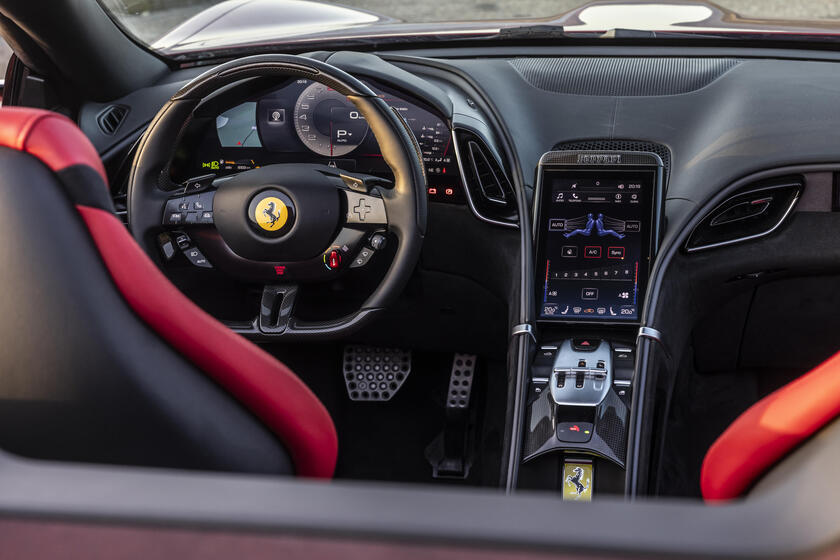 Ferrari Roma Spider - RIPRODUZIONE RISERVATA