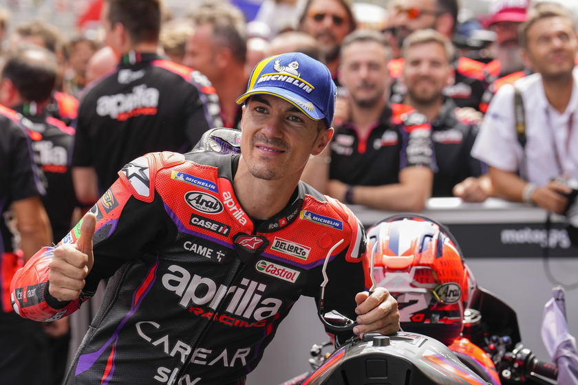 Paura per Bagnaia a Montmelò, storica doppietta Aprilia - RIPRODUZIONE RISERVATA