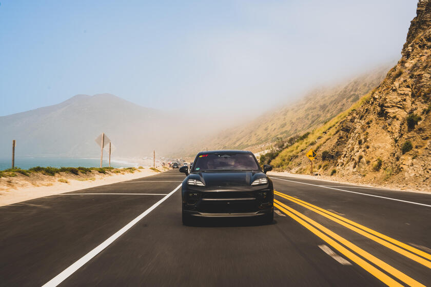 Porsche Macan EV © ANSA/WEB