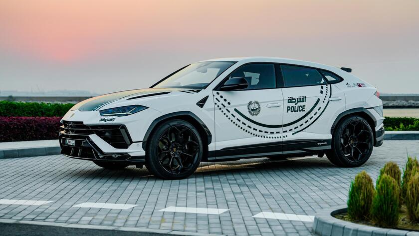 Urus Performante Polizia Dubai - RIPRODUZIONE RISERVATA