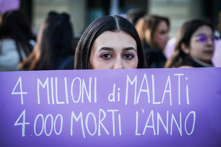 A Torino manifestazione sulla legge dei disturbi allimentari - RIPRODUZIONE RISERVATA