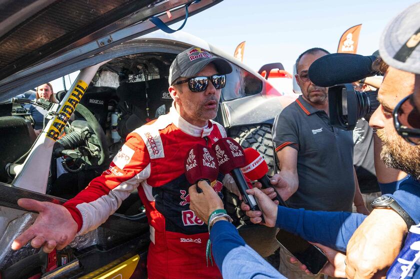 Dakar: auto, lo spagnolo Carlos Sainz vince per la quarta volta © ANSA/AFP