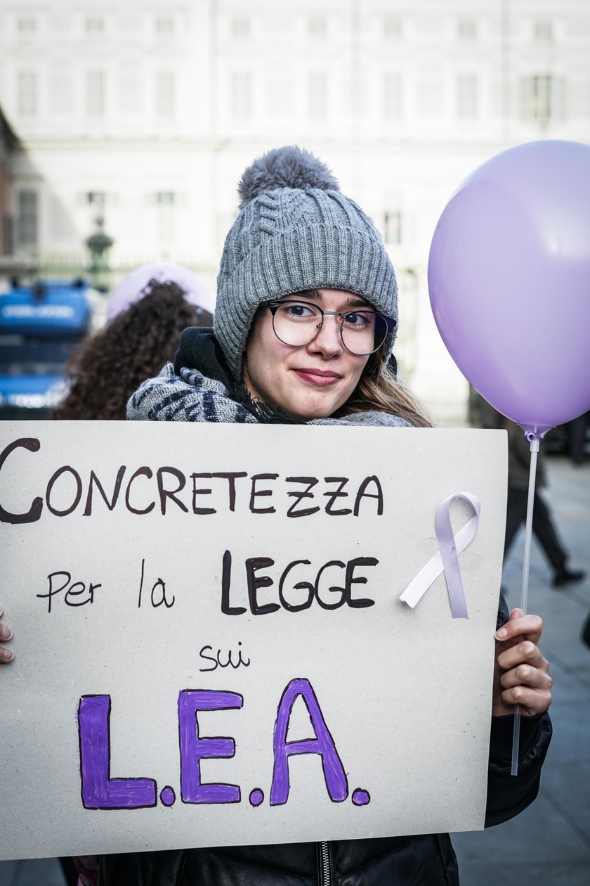 A Torino manifestazione sulla legge dei disturbi allimentari - RIPRODUZIONE RISERVATA