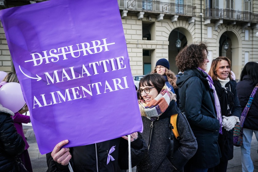 A Torino manifestazione sulla legge dei disturbi allimentari - RIPRODUZIONE RISERVATA