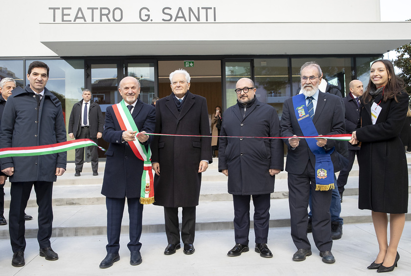 Mattarella a Vallefoglia prima di andare a Pesaro - RIPRODUZIONE RISERVATA