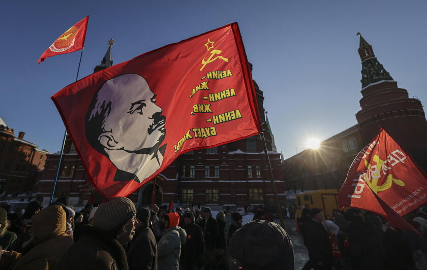 Russian Communists mark the 100th anniversary of passing of Vladimir Lenin in Moscow © ANSA/EPA