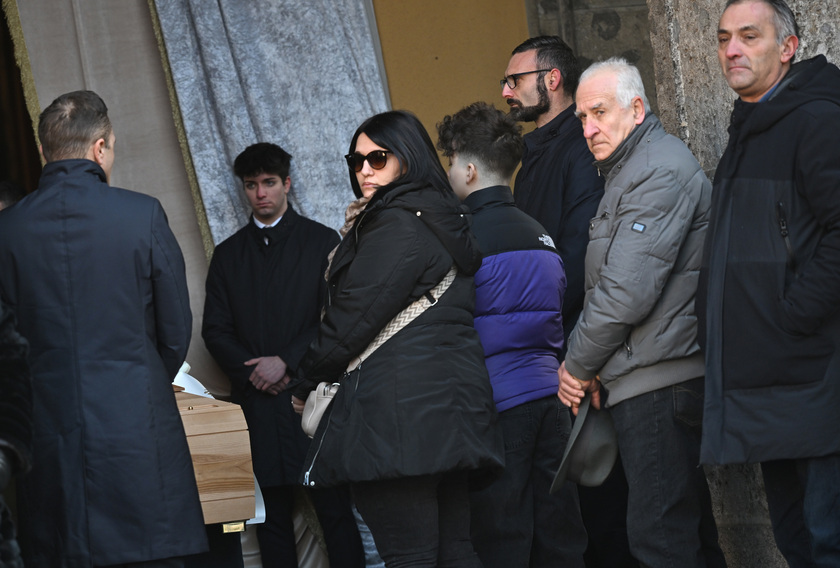 I FUNERALI DI GIOVANNA PEDRETTI - RIPRODUZIONE RISERVATA