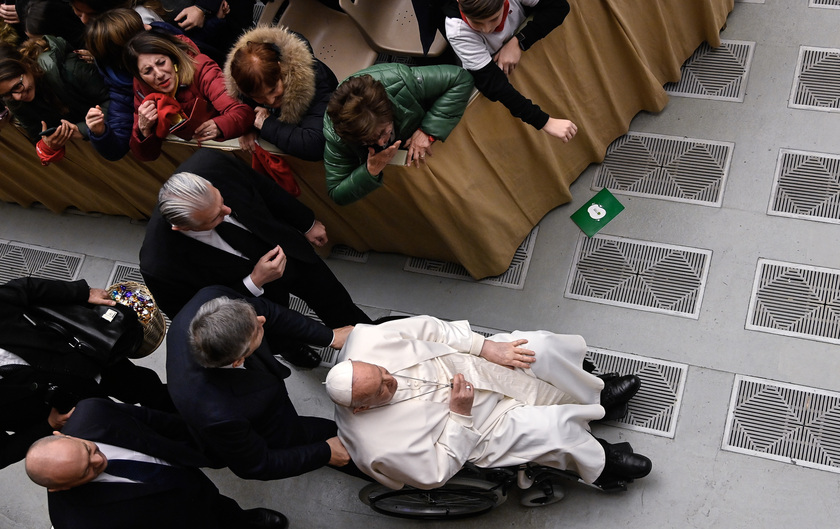 Pope Francis ' Audience with the Confirmands of the Archdiocese of Bari-Bitonto - RIPRODUZIONE RISERVATA