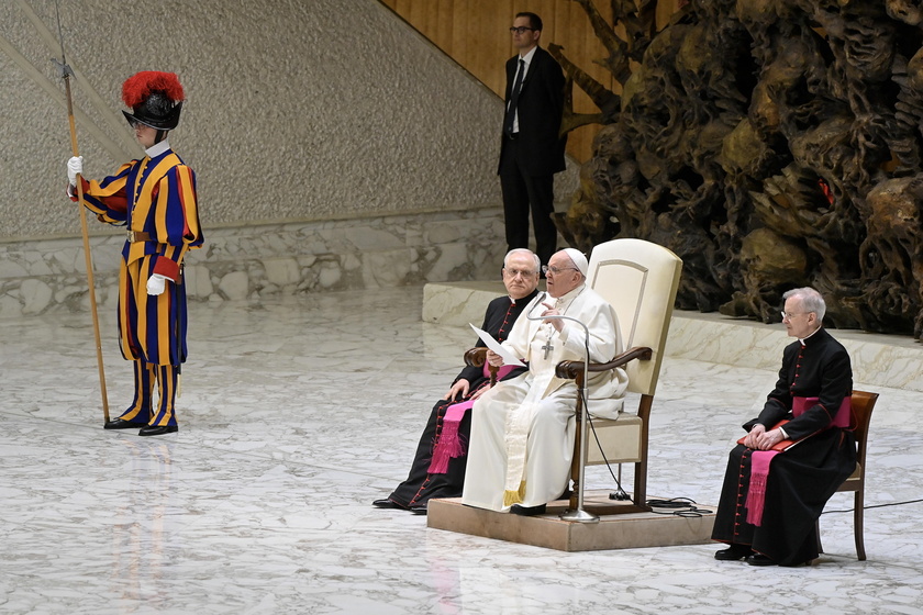 Pope Francis leads Audience with the Confirmands of the Archdiocese of Bari-Bitonto - RIPRODUZIONE RISERVATA