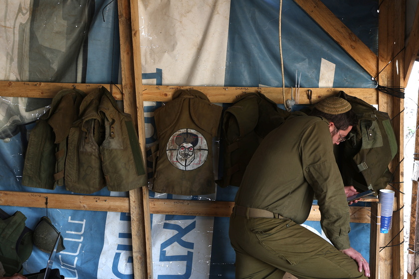 Israeli artillery unit in action at Israel-Lebanese border - RIPRODUZIONE RISERVATA