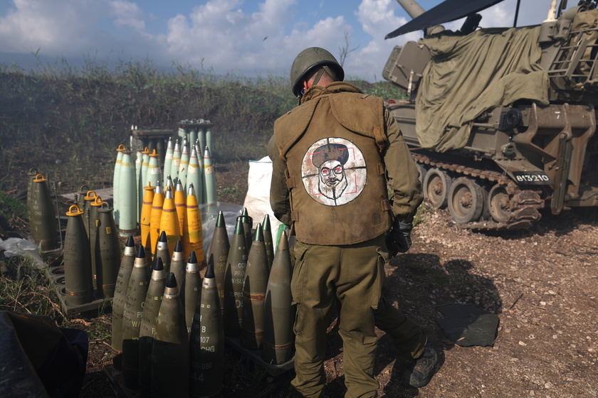 Israeli artillery unit in action at Israel -Lebanese border - RIPRODUZIONE RISERVATA