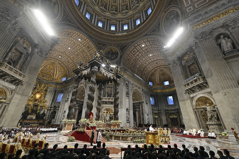 Il Papa, nella Chiesa anziché dividerci rimettiamo Dio al centro - RIPRODUZIONE RISERVATA