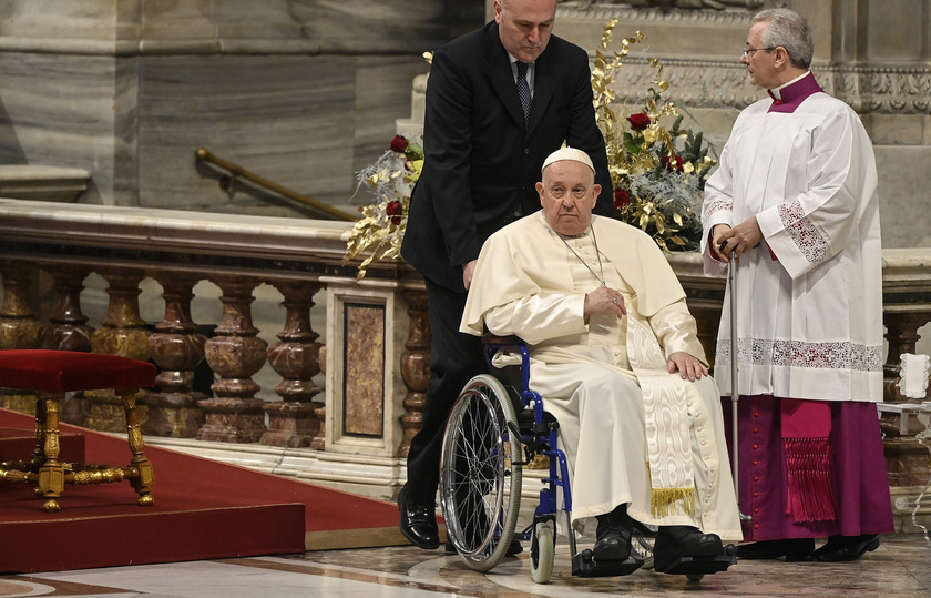 Il Papa, l 'annuncio della Pasqua 2024, sarà domenica 31 marzo - RIPRODUZIONE RISERVATA