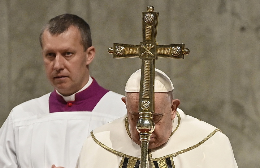 Pope Francis leads Epiphany mass in Saint Peter 's Basilica - RIPRODUZIONE RISERVATA