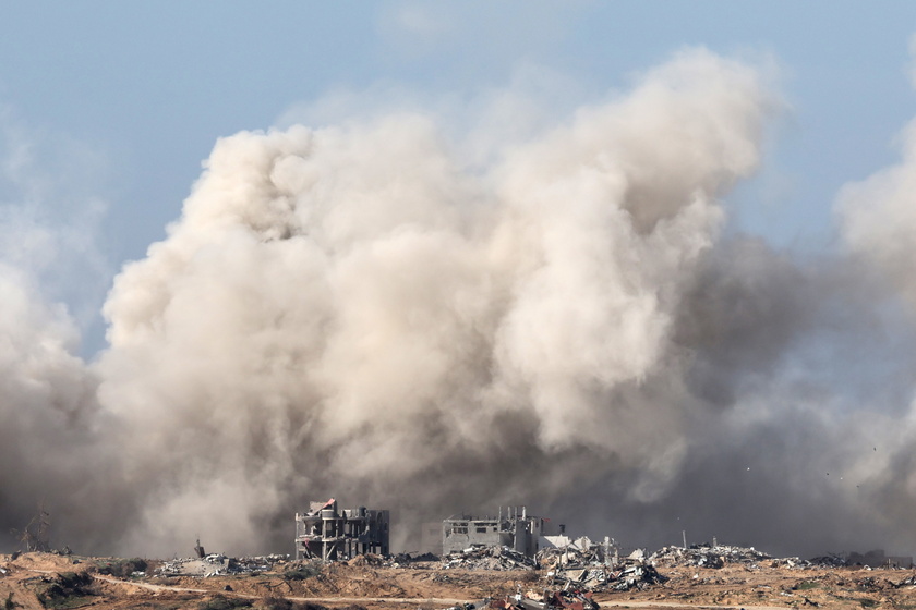 Israeli forces continue military strikes on Gaza Strip - RIPRODUZIONE RISERVATA