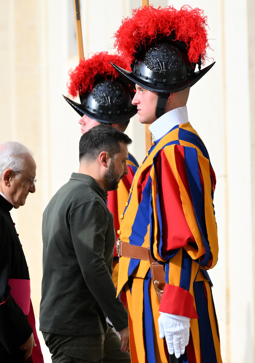 Ukrainian President Volodymyr Zelensky visits Vatican City