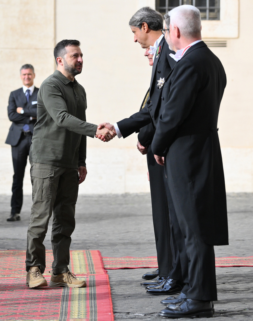 Il presidente ucraino Zelensky è arrivato in Vaticano