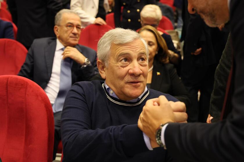 Tajani, FI vuole occupare grande spazio tra Meloni e Schlein